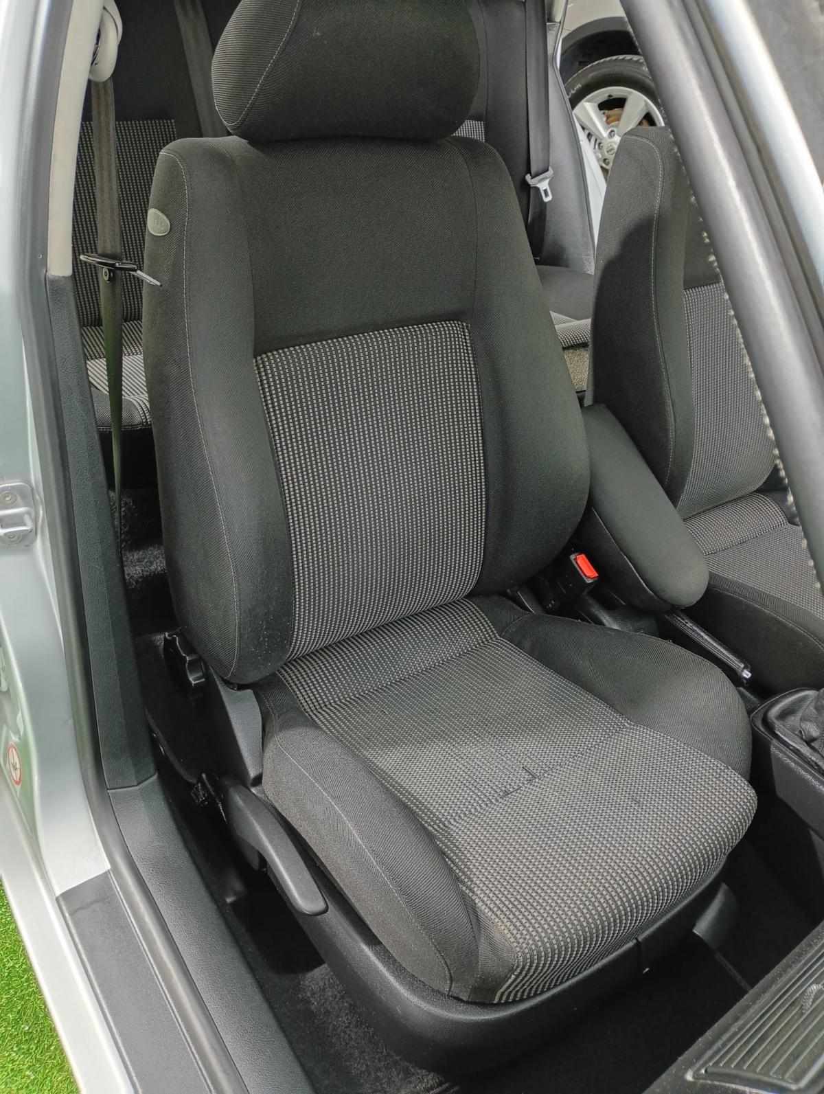 volkswagen-golf-variant-2002-diesel-1896cc
