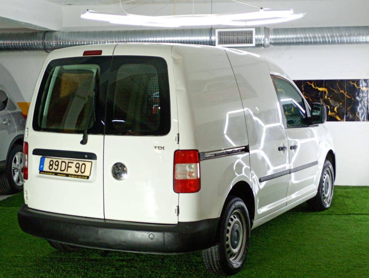 volkswagen-caddy-2007-diesel-1896cc