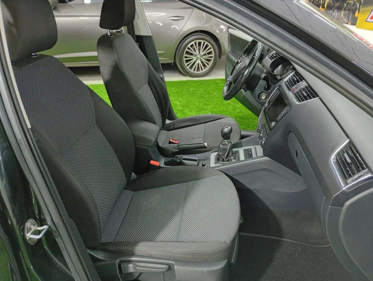 skoda-octavia-break-2014-diesel-1598cc