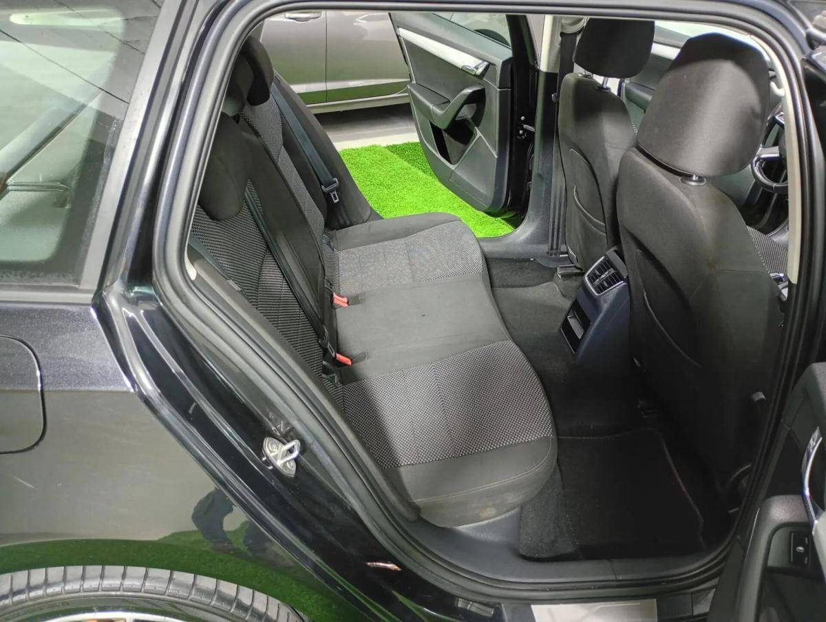 skoda-octavia-break-2014-diesel-1598cc