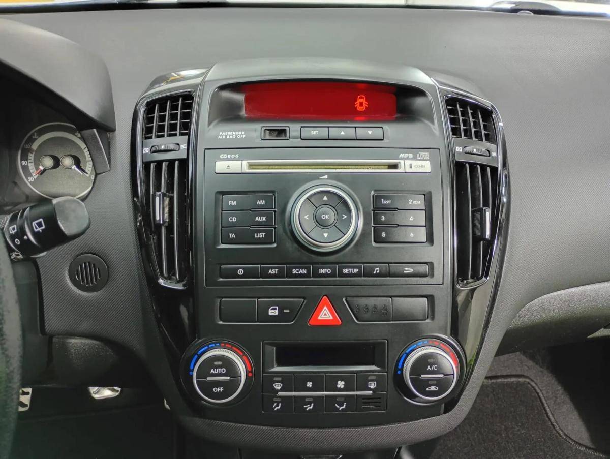 kia-ceed-sw-2010-hibrido-a-diesel-1900cc