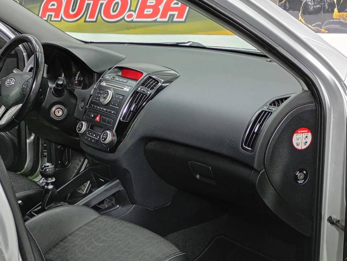 kia-ceed-sw-2010-hibrido-a-diesel-1900cc