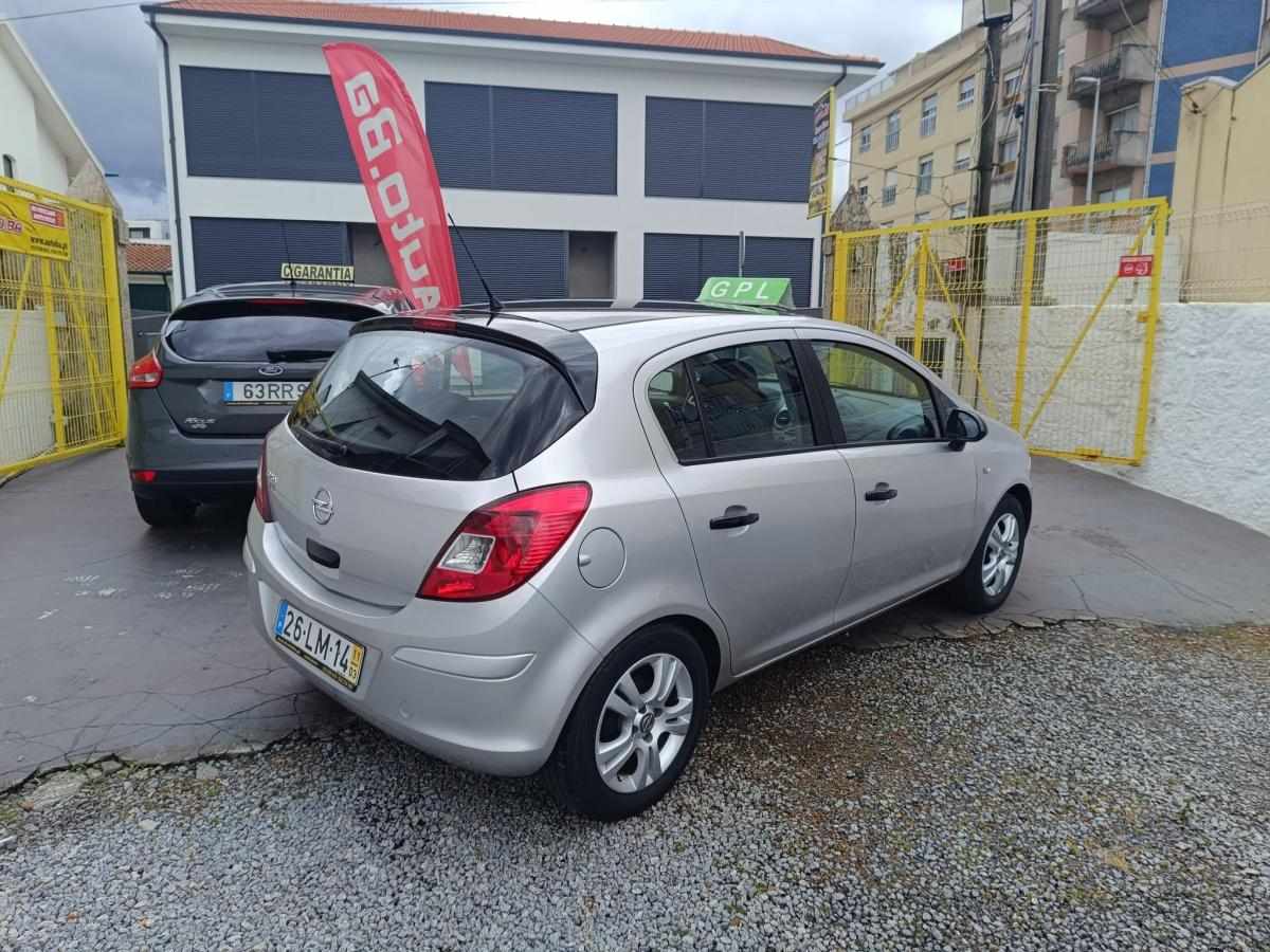 opel-corsa-2011-gpl-1229cc