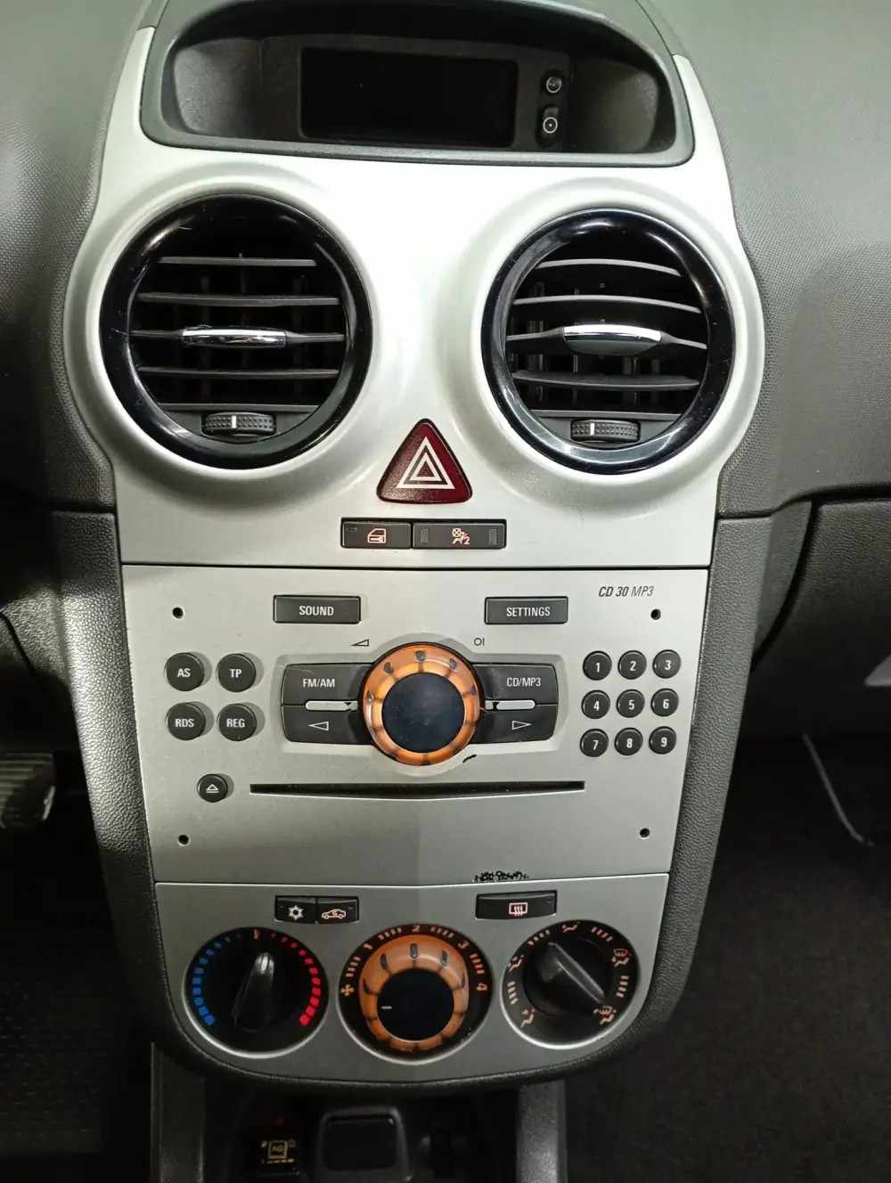 opel-corsa-2011-gpl-1229cc
