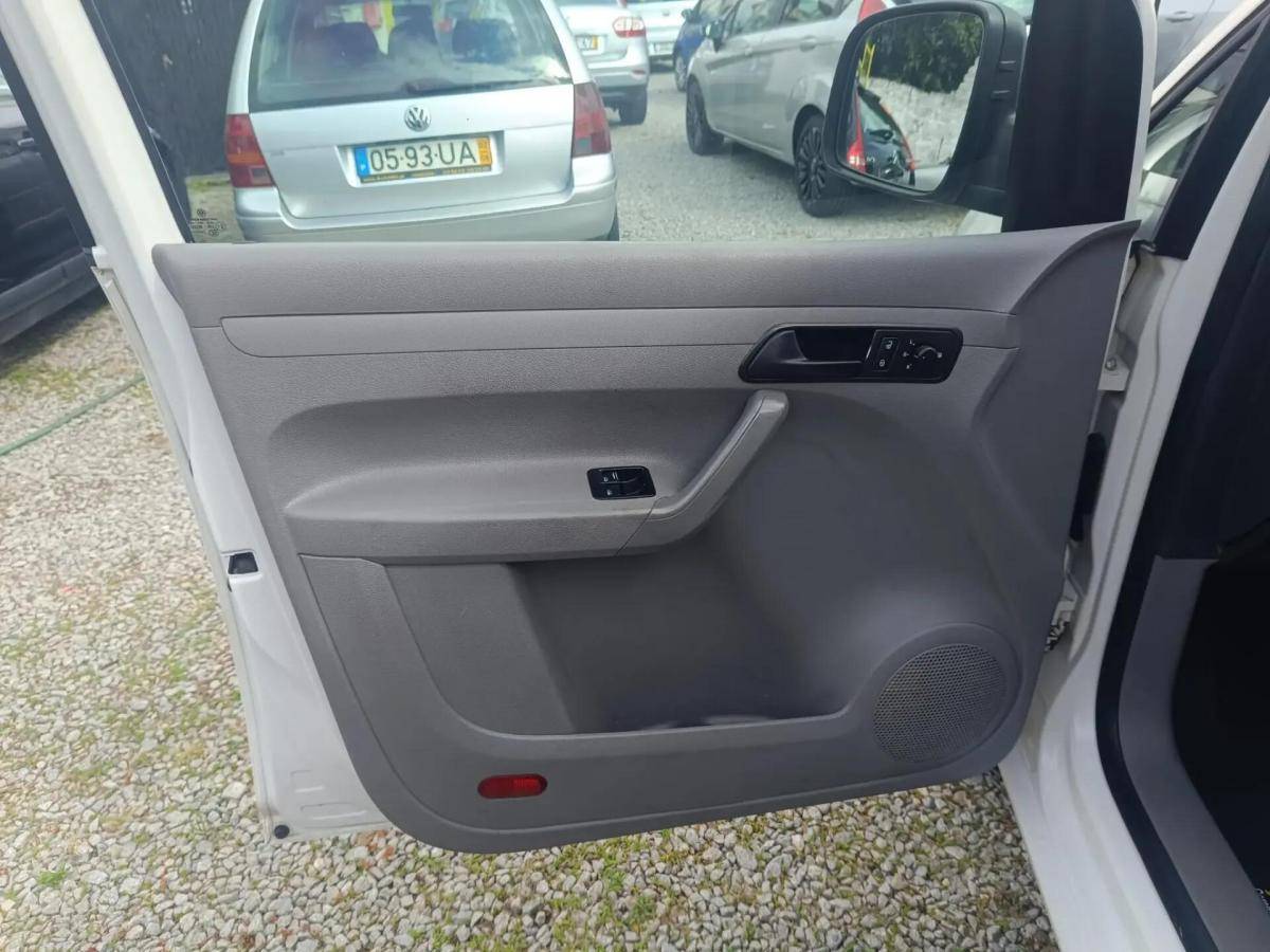 volkswagen-caddy-2008-diesel-1968cc