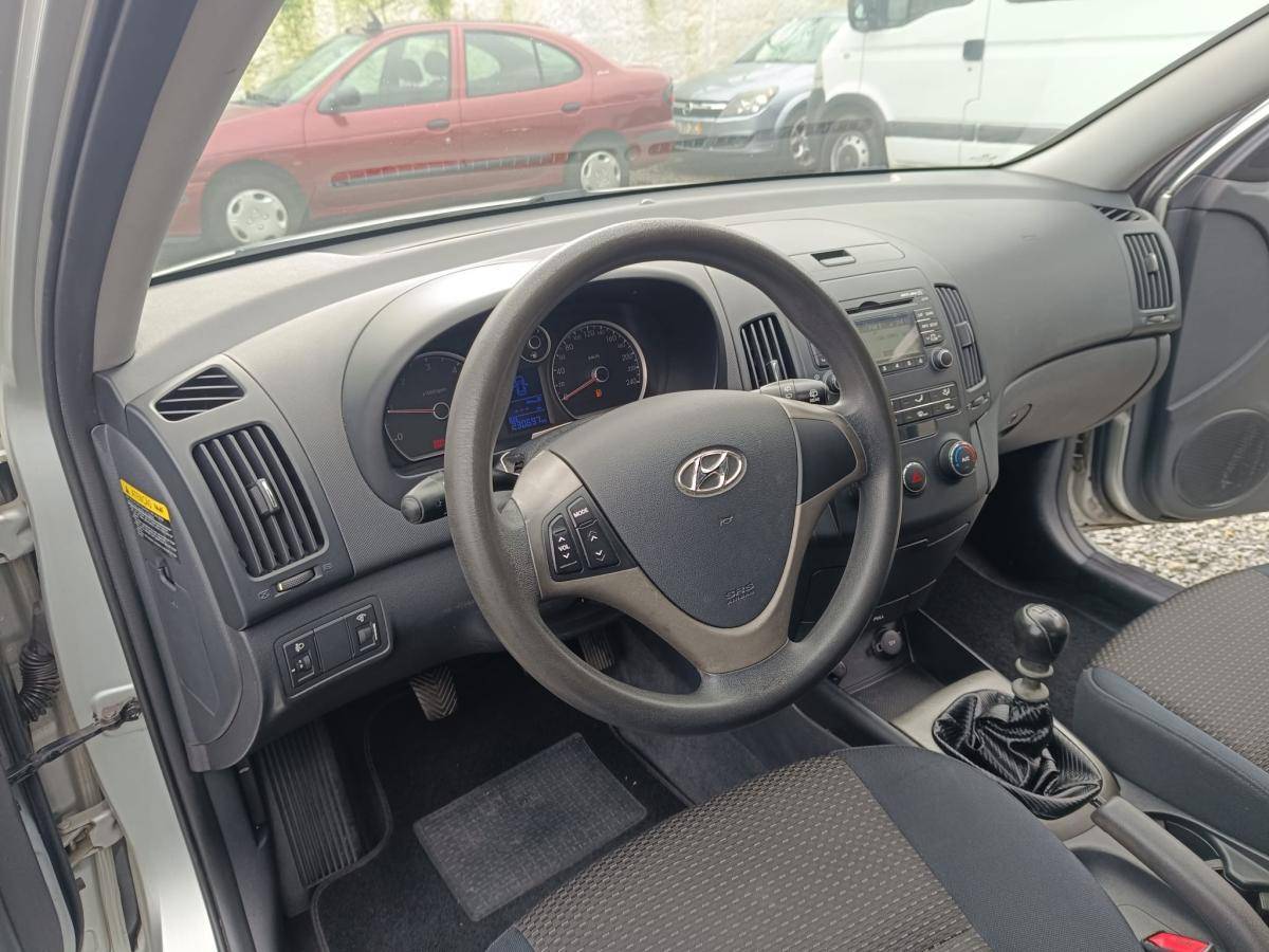 hyundai-i30-2007-diesel-1582cc