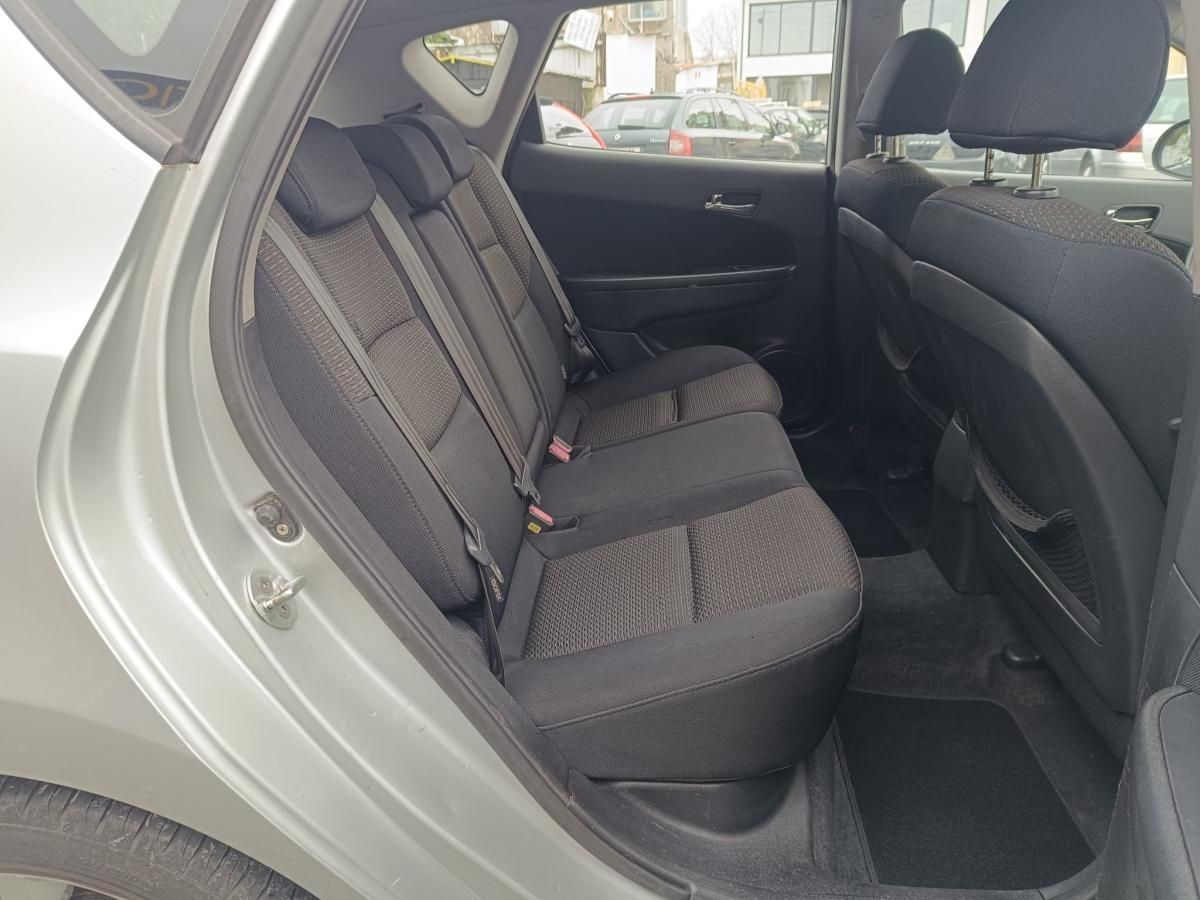 hyundai-i30-2007-diesel-1582cc