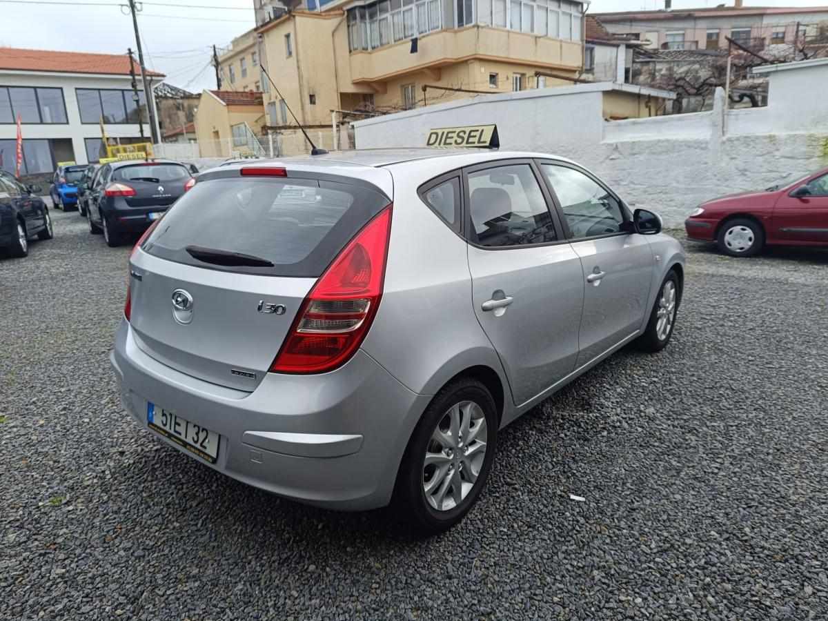 hyundai-i30-2007-diesel-1582cc