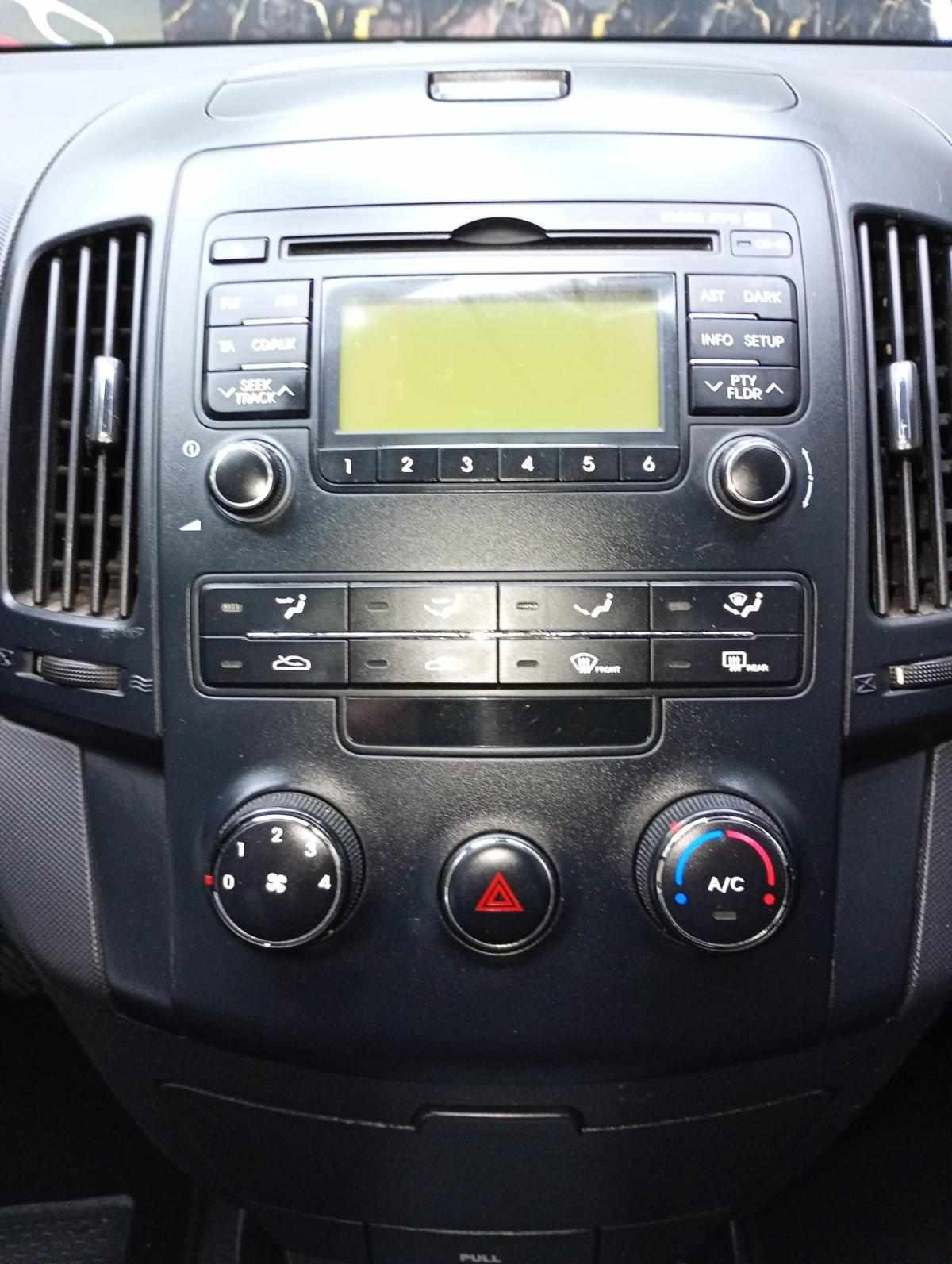 hyundai-i30-2007-diesel-1582cc