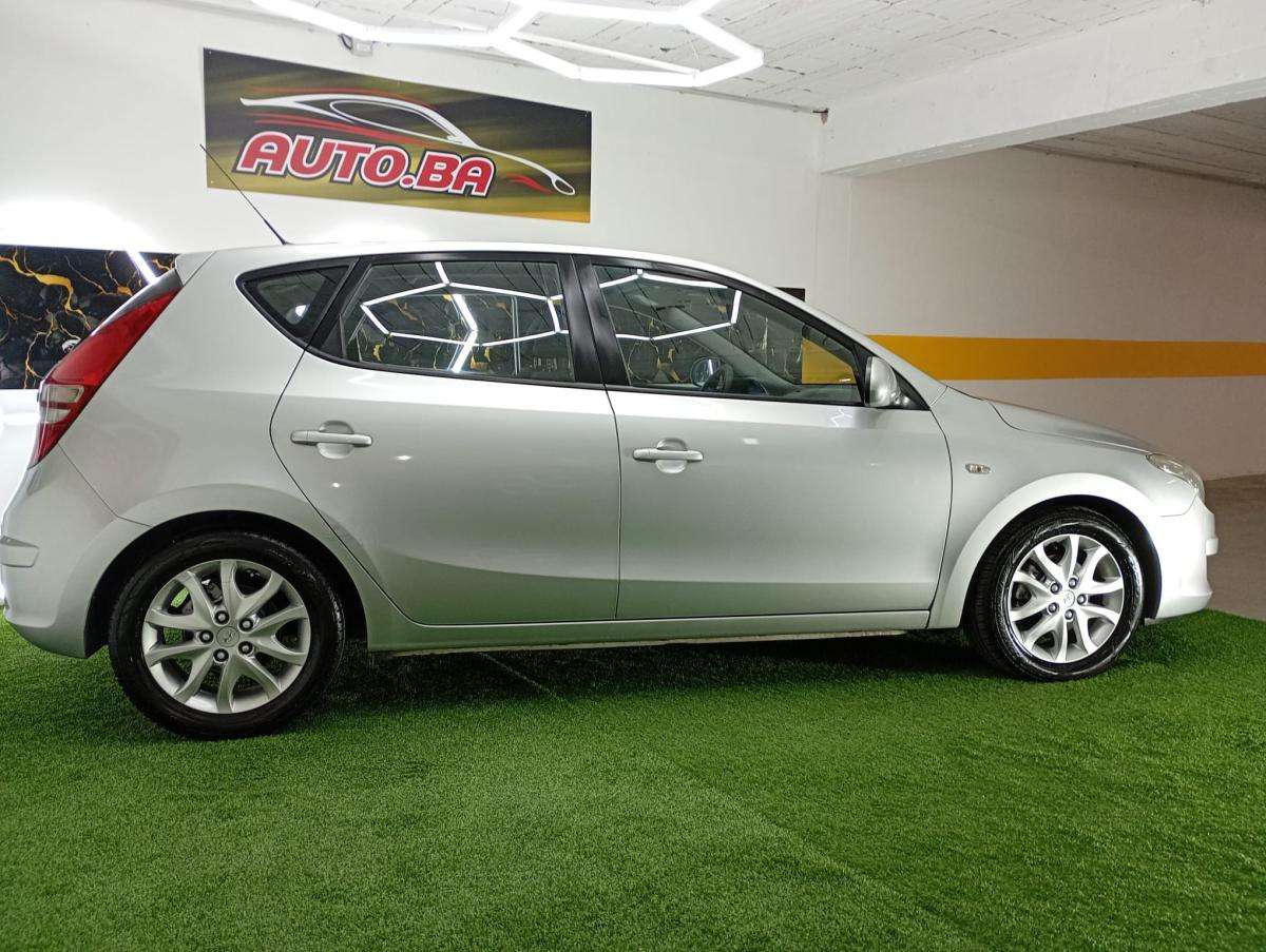 hyundai-i30-2007-diesel-1582cc