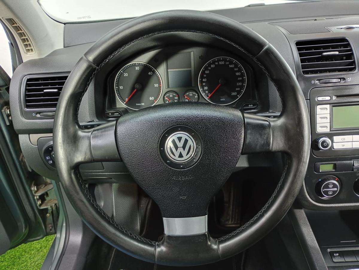 volkswagen-golf-2007-diesel-1896cc