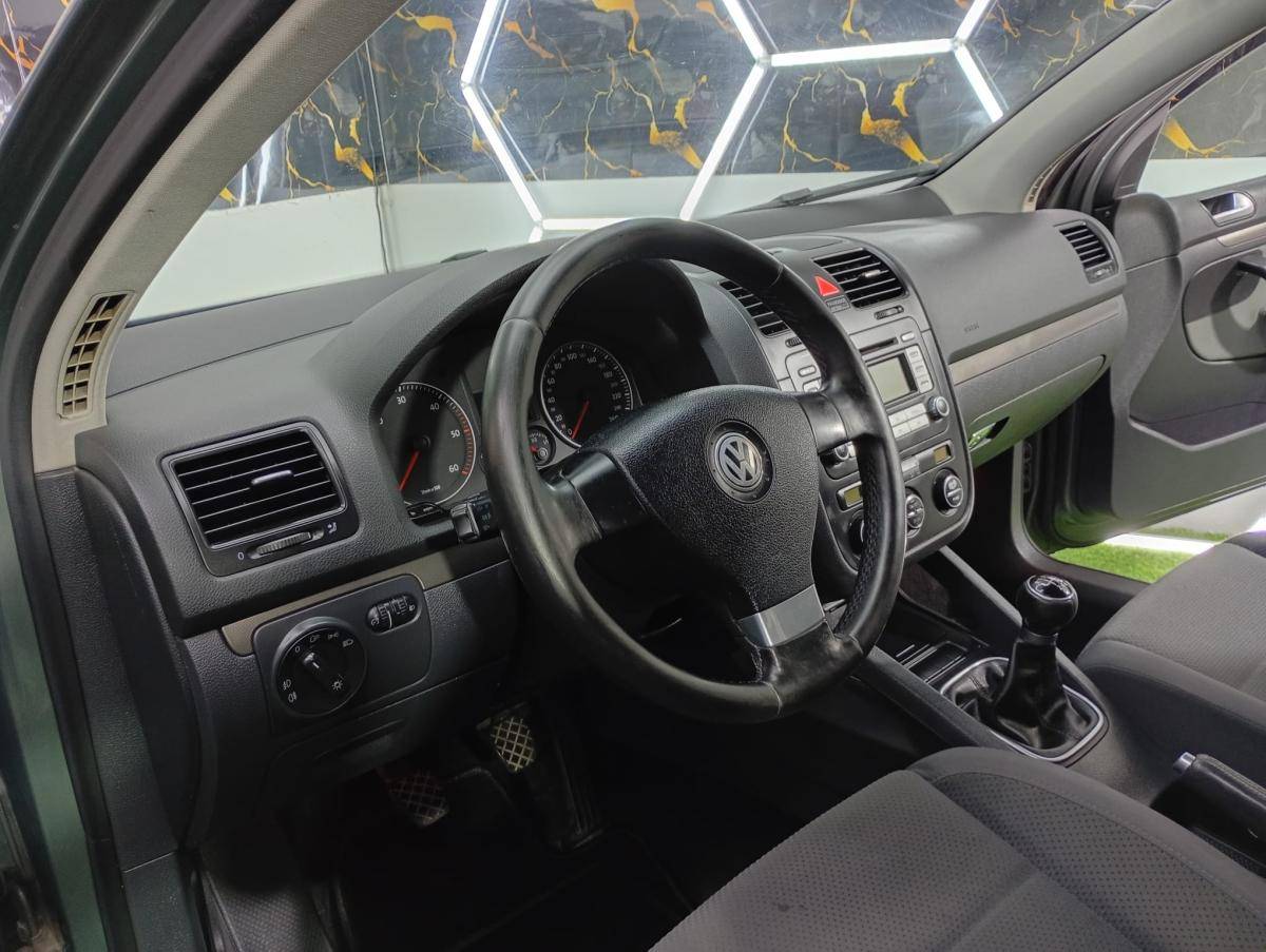 volkswagen-golf-2007-diesel-1896cc