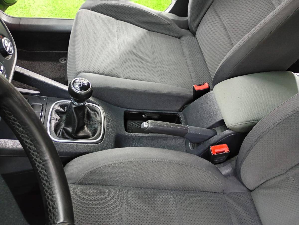 volkswagen-golf-2007-diesel-1896cc