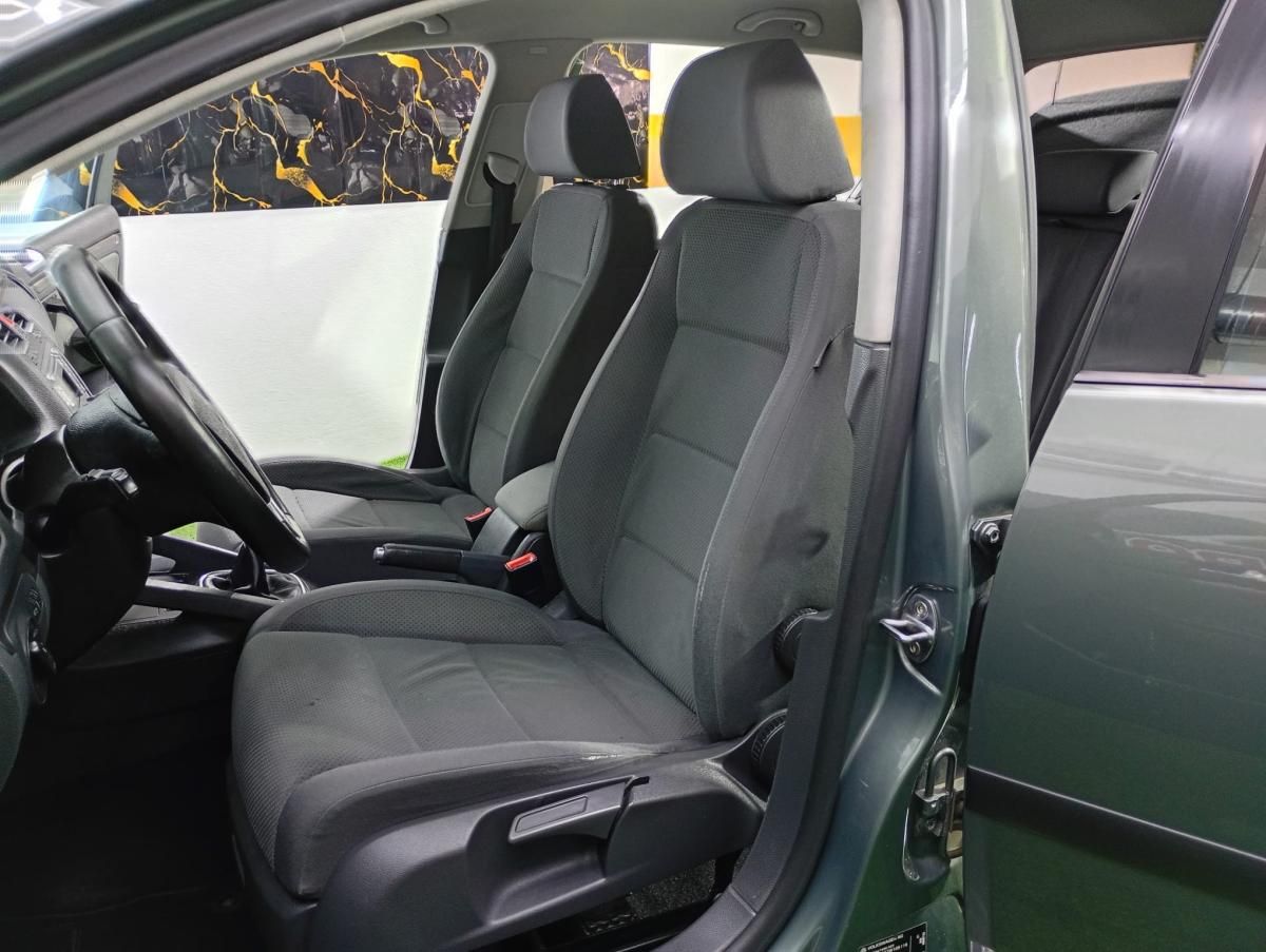 volkswagen-golf-2007-diesel-1896cc
