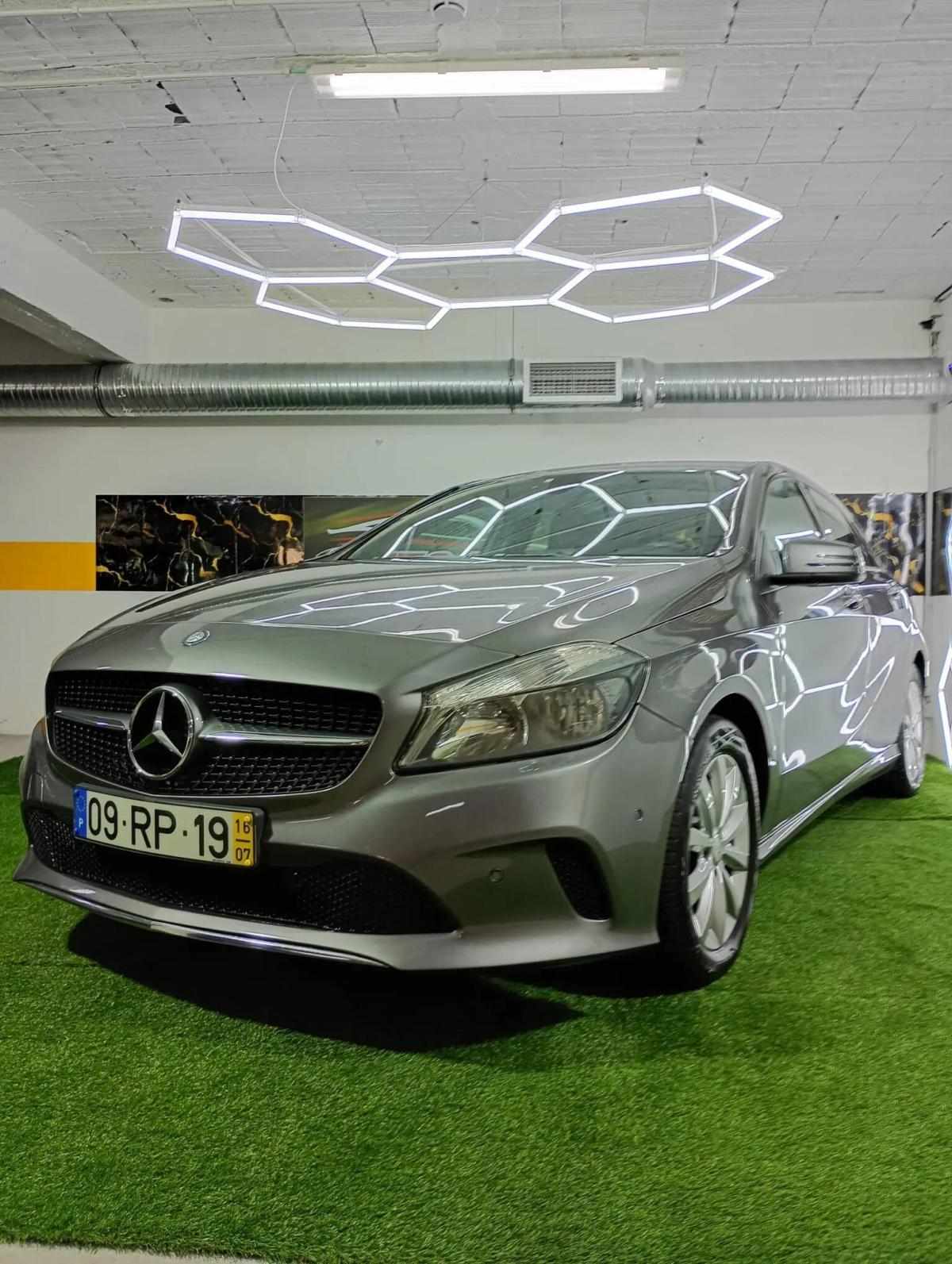 mercedes-benz-180-style-2016-diesel-1461cc