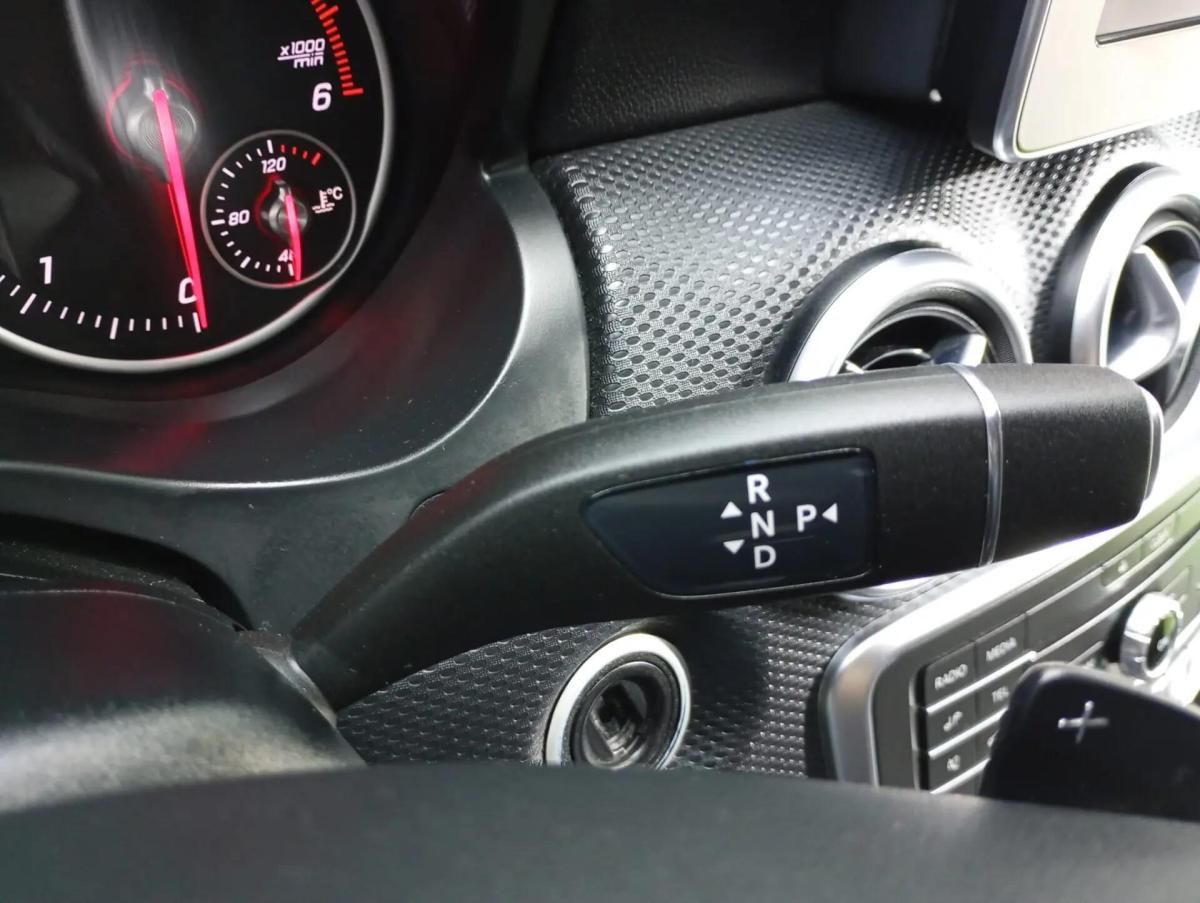 mercedes-benz-180-style-2016-diesel-1461cc
