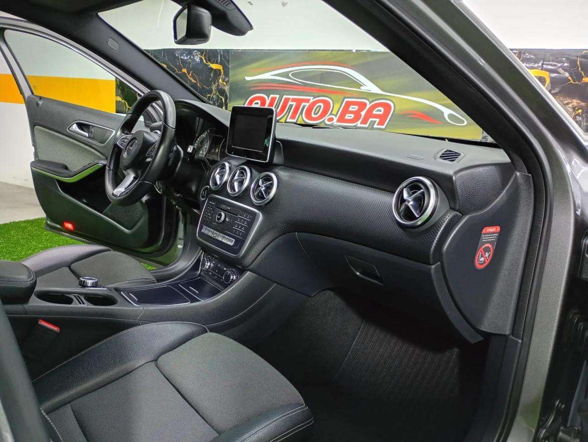 mercedes-benz-180-style-2016-diesel-1461cc
