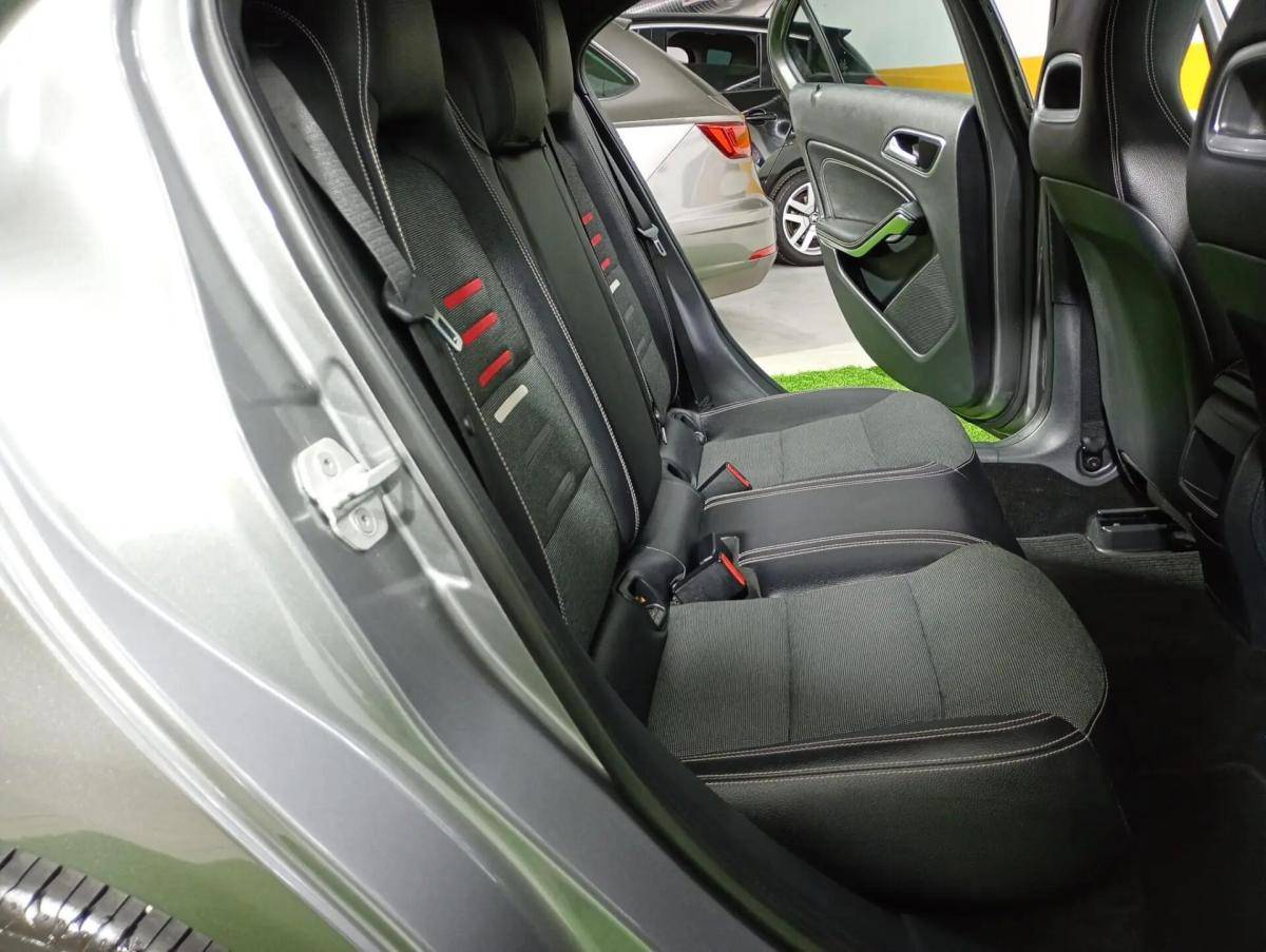 mercedes-benz-180-style-2016-diesel-1461cc