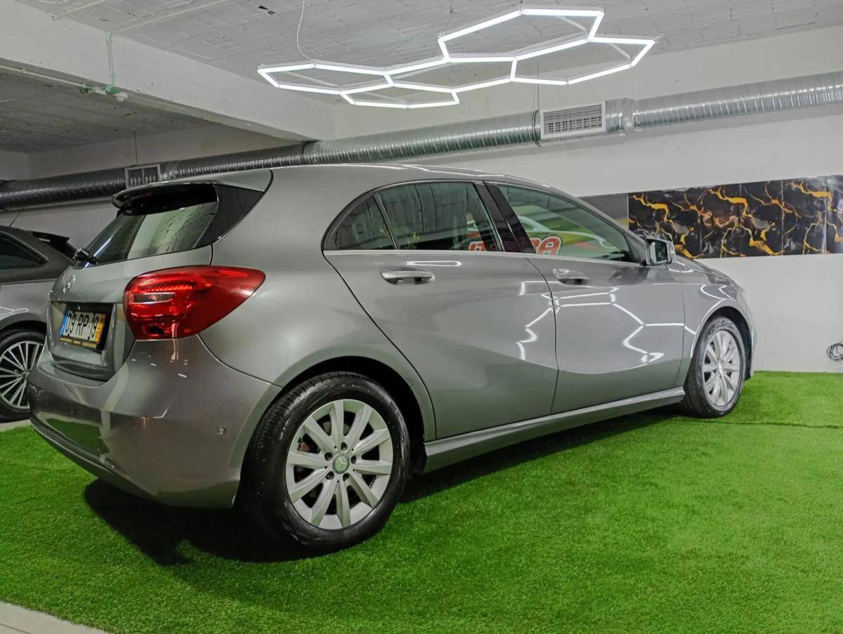 mercedes-benz-180-style-2016-diesel-1461cc