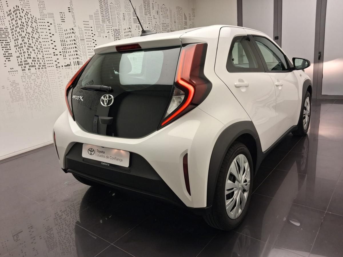 toyota-aygo-x-1-0-vvt-i-2024-gasolina-998cc