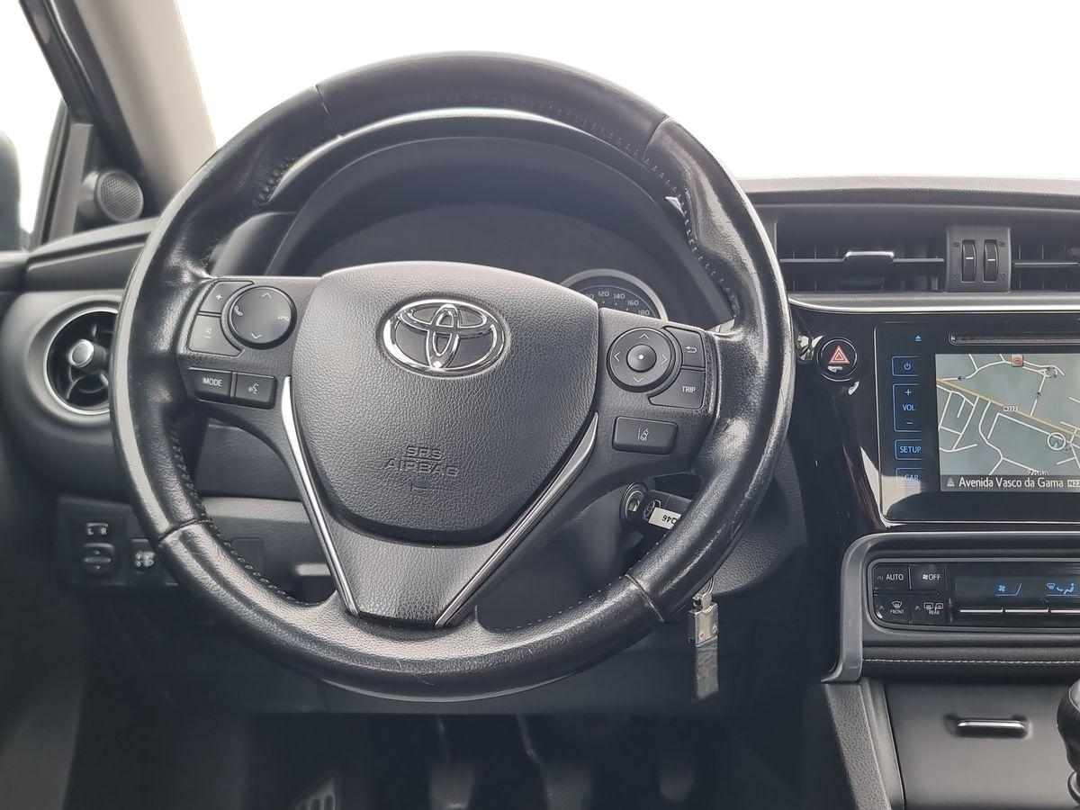 toyota-corolla-1-3-75cv-2016-gasolina-1329cc
