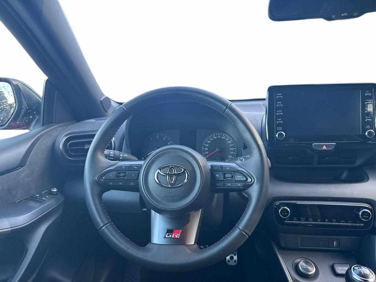 toyota-yaris-1-6-4wd-2022-gasolina-1618cc