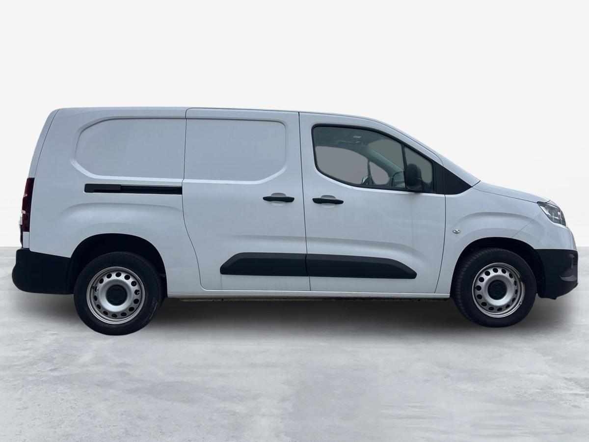 toyota-proace-city-1-5-102cv-2024-diesel-1499cc