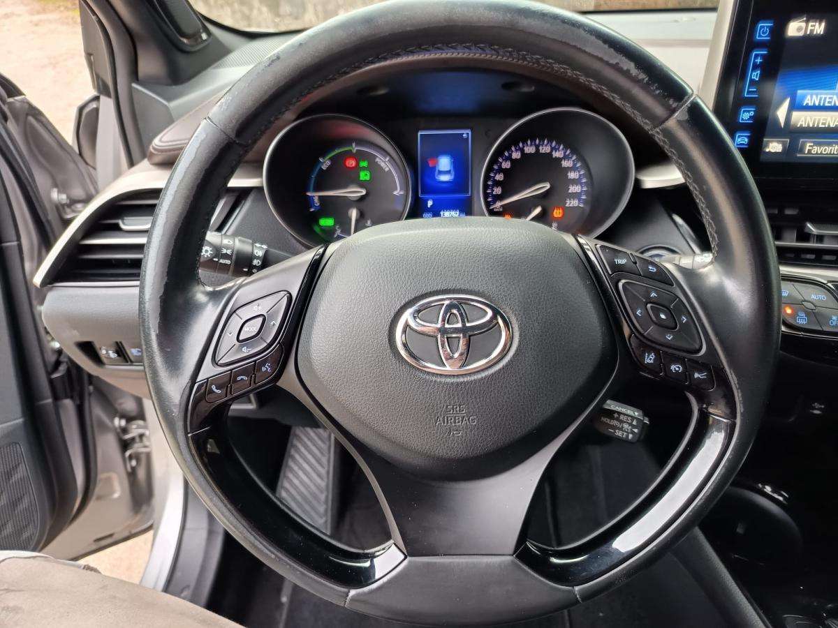 toyota-c-hr-2017-hibrido-a-gasolina-1798cc