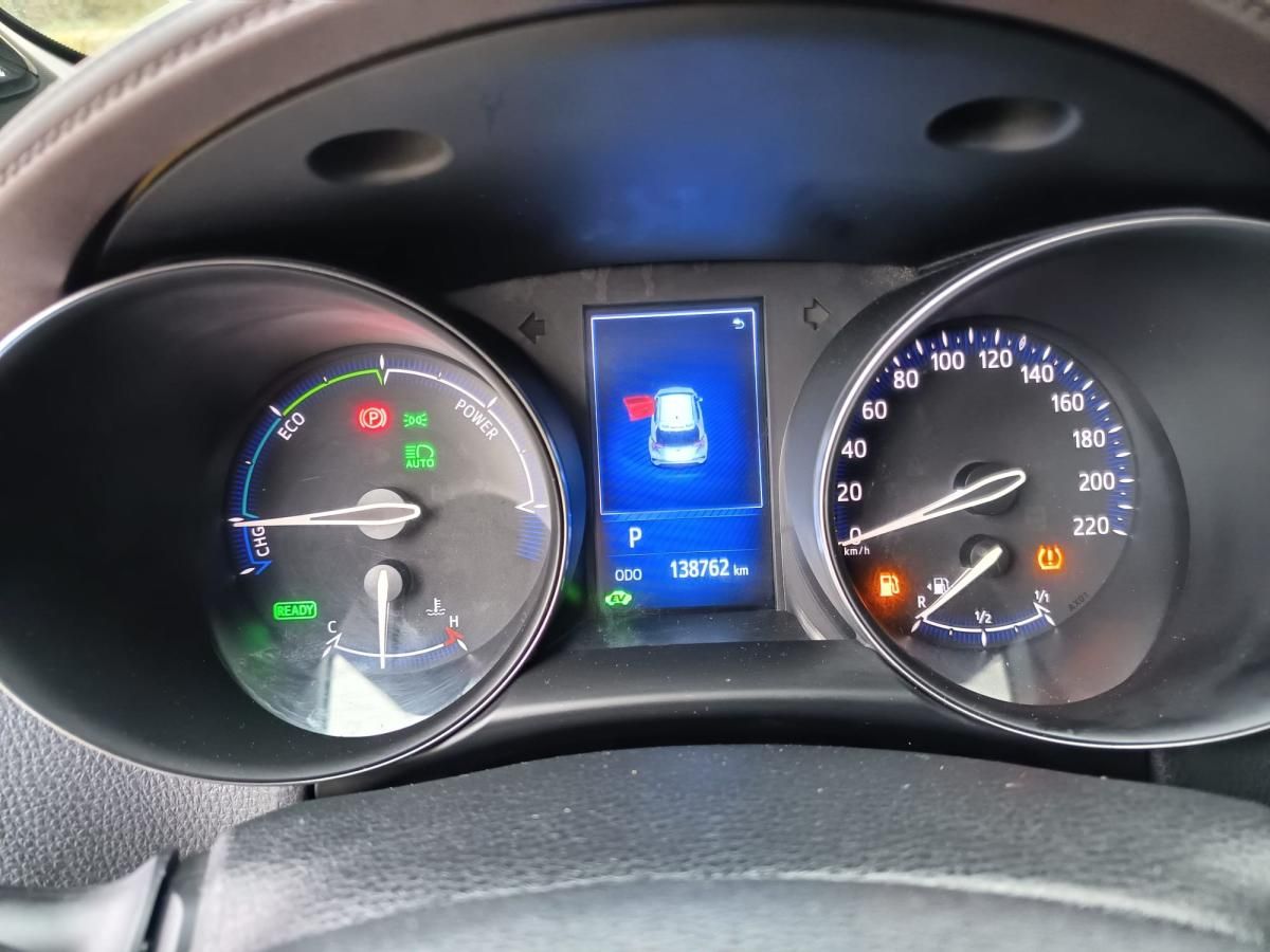 toyota-c-hr-2017-hibrido-a-gasolina-1798cc