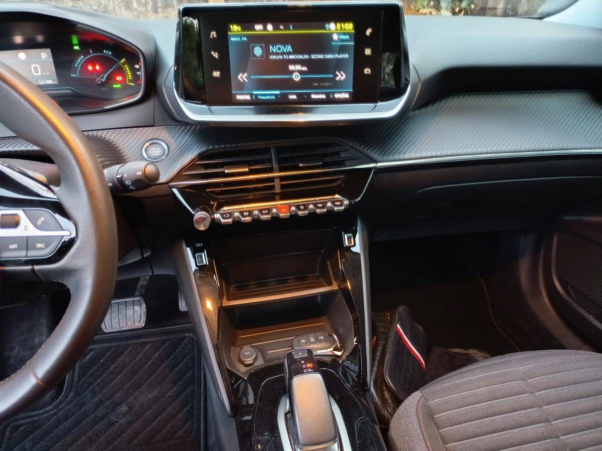 peugeot-2008-2021-eletrico-500cc