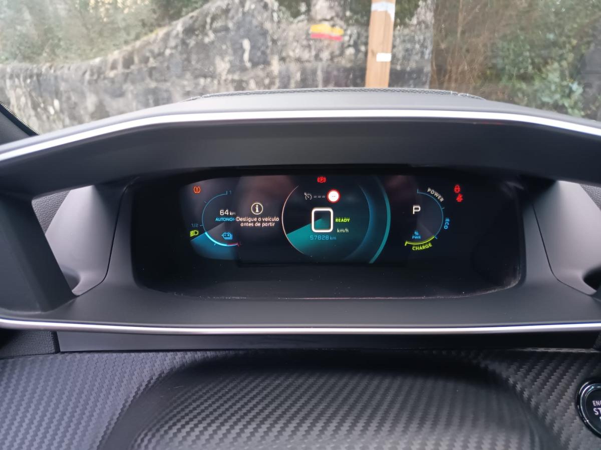 peugeot-208-2020-eletrico-500cc