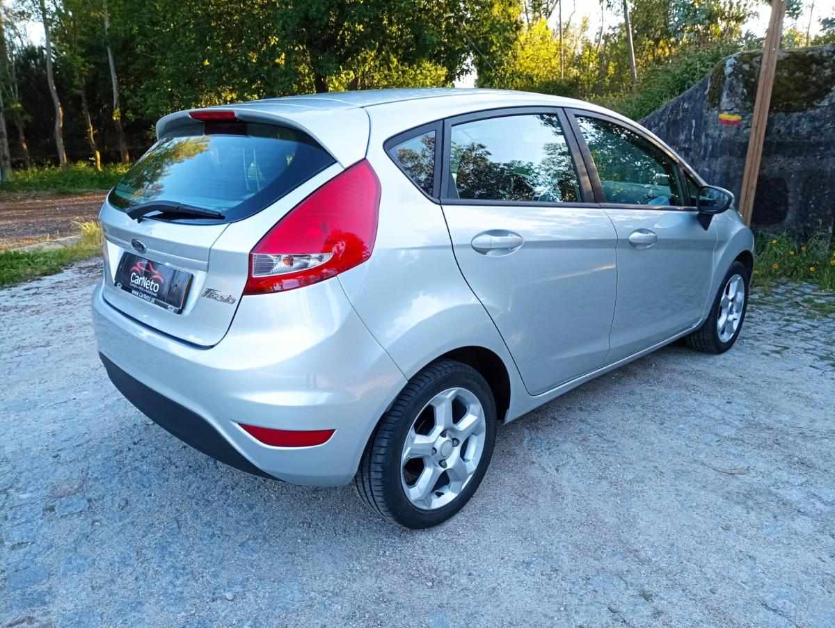 ford-fiesta-2009-gasolina-1242cc