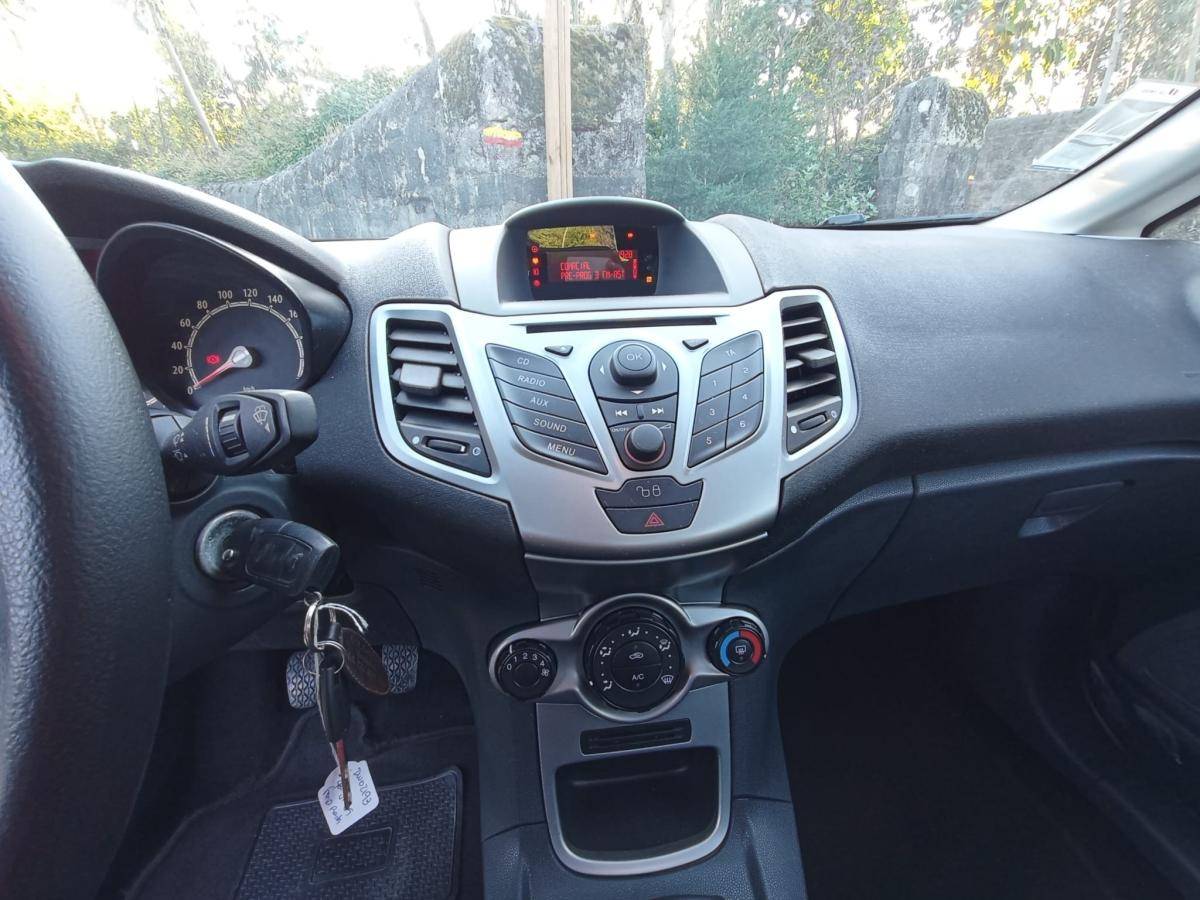 ford-fiesta-2009-gasolina-1242cc