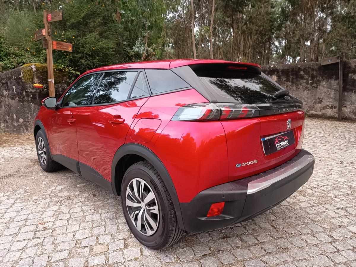 peugeot-2008-2021-eletrico-500cc
