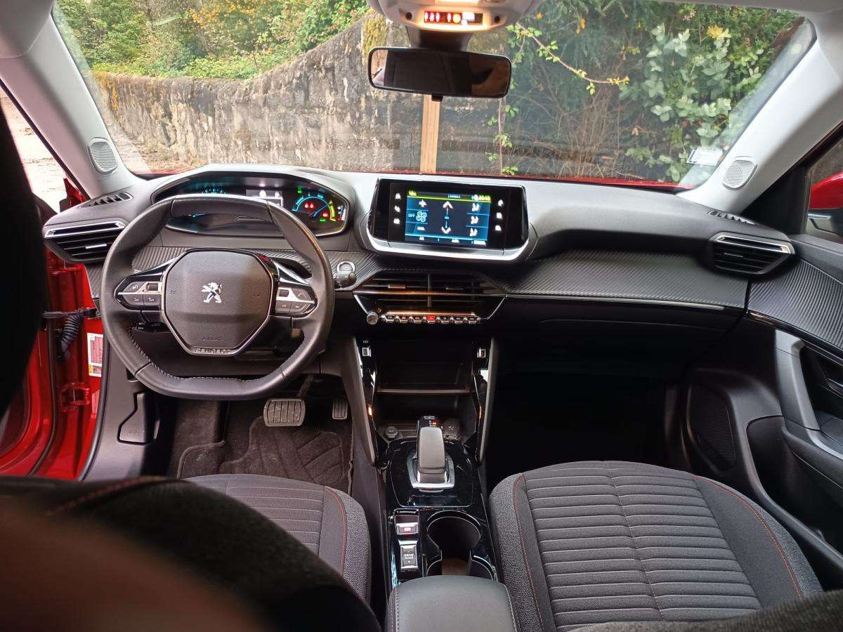 peugeot-2008-2021-eletrico-500cc