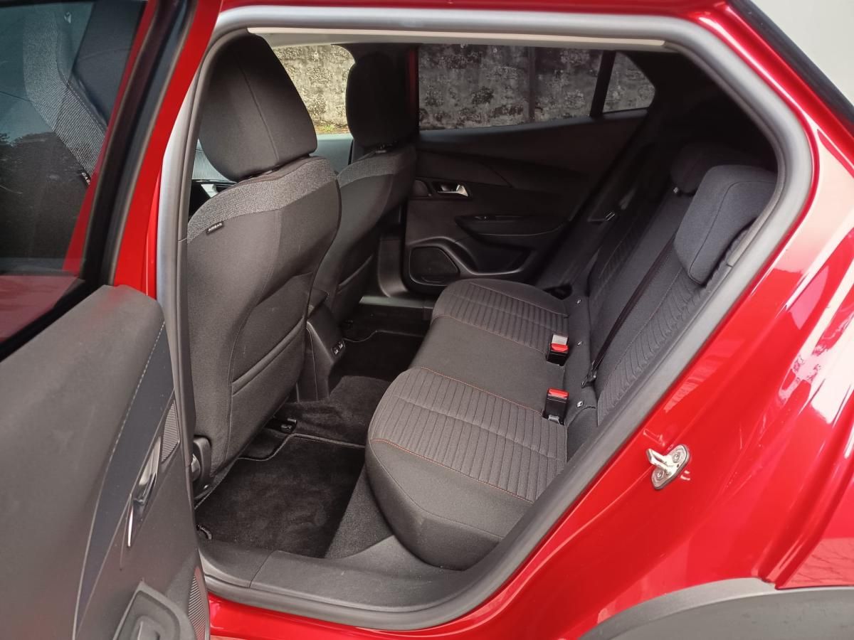 peugeot-2008-2021-eletrico-500cc