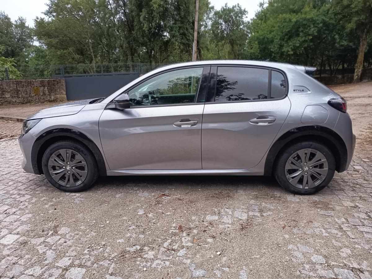 peugeot-208-2022-eletrico-500cc