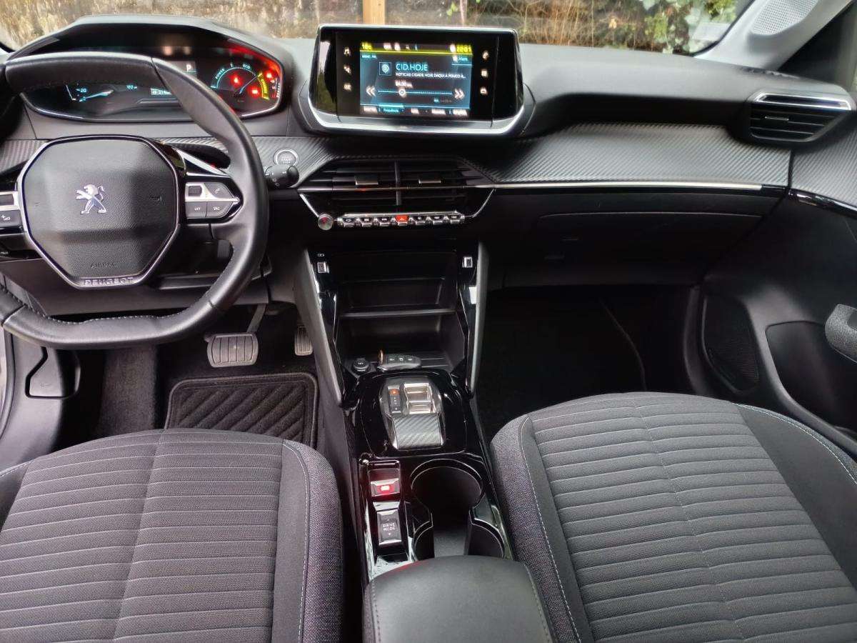 peugeot-208-2022-eletrico-500cc