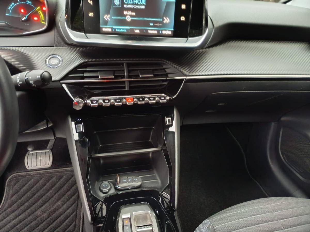 peugeot-208-2022-eletrico-500cc