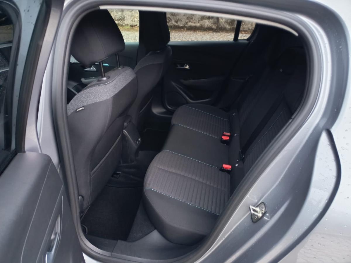 peugeot-208-2022-eletrico-500cc