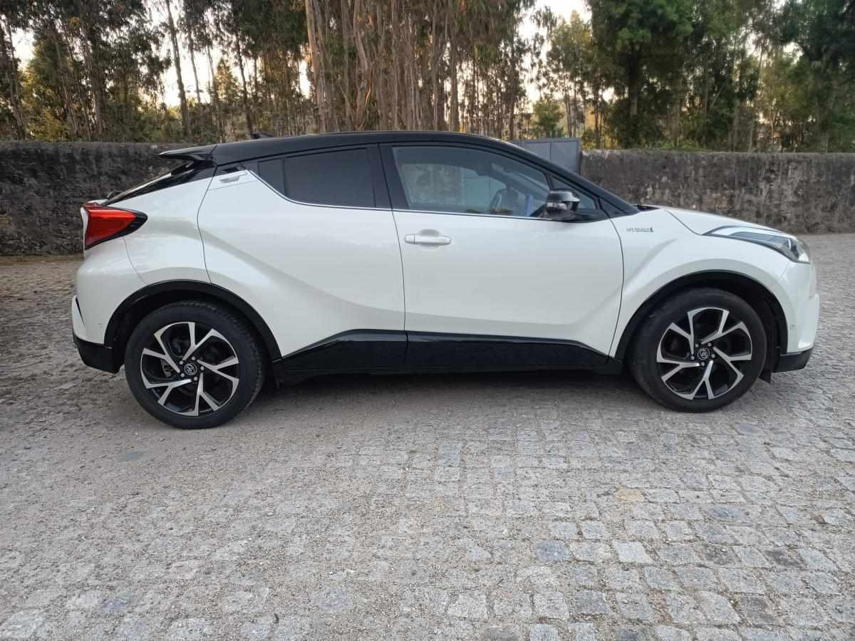 toyota-c-hr-2017-hibrido-a-gasolina-1798cc