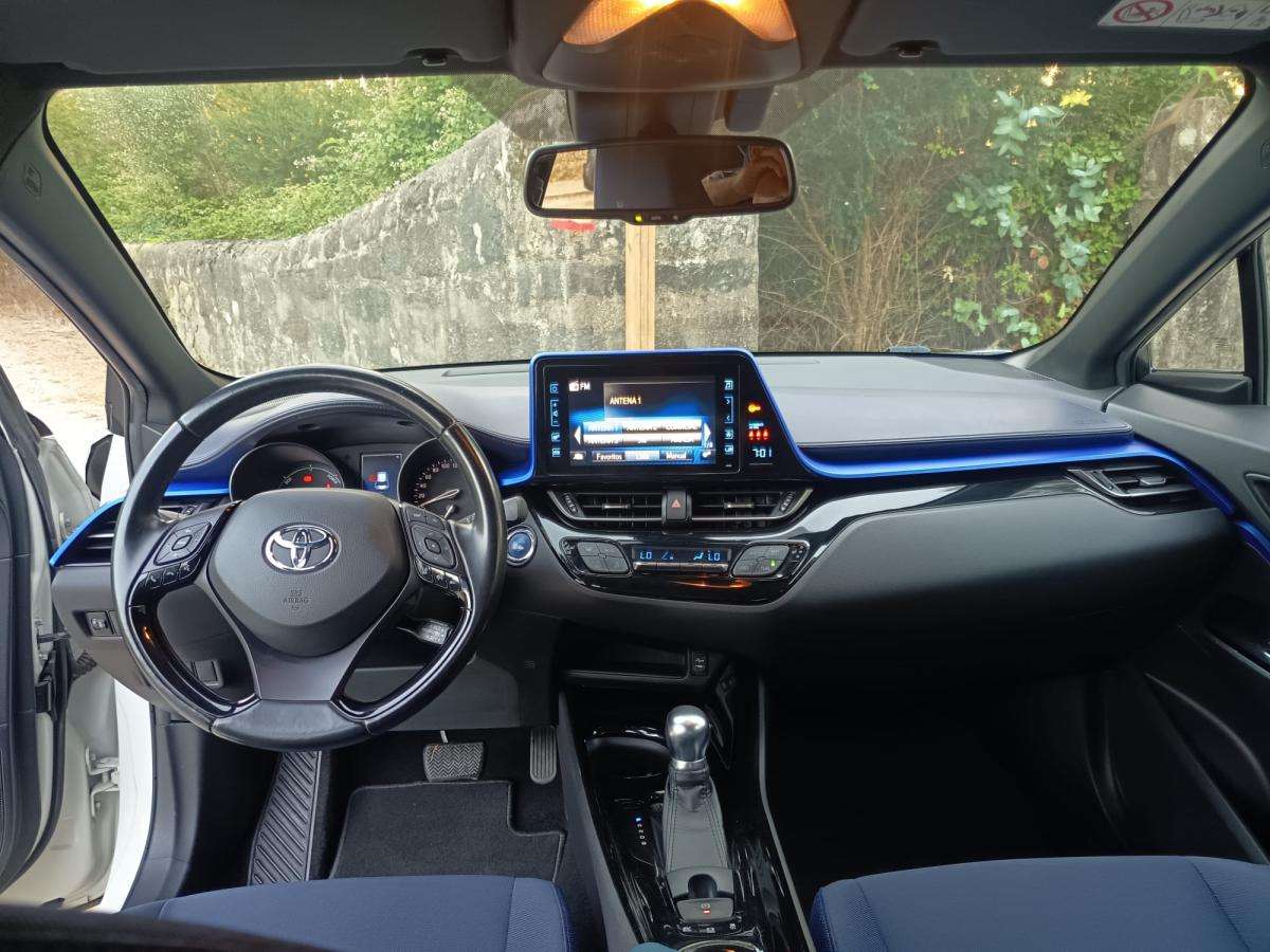 toyota-c-hr-2017-hibrido-a-gasolina-1798cc
