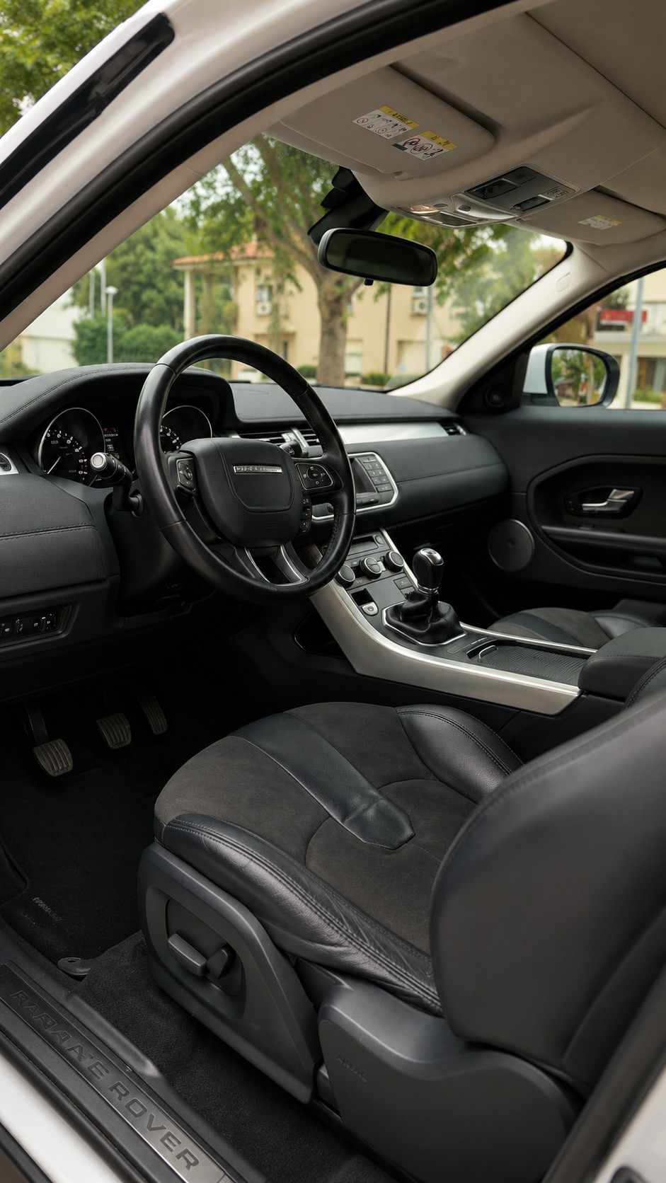 land-rover-range-rover-evoque-2012-diesel-2179cc
