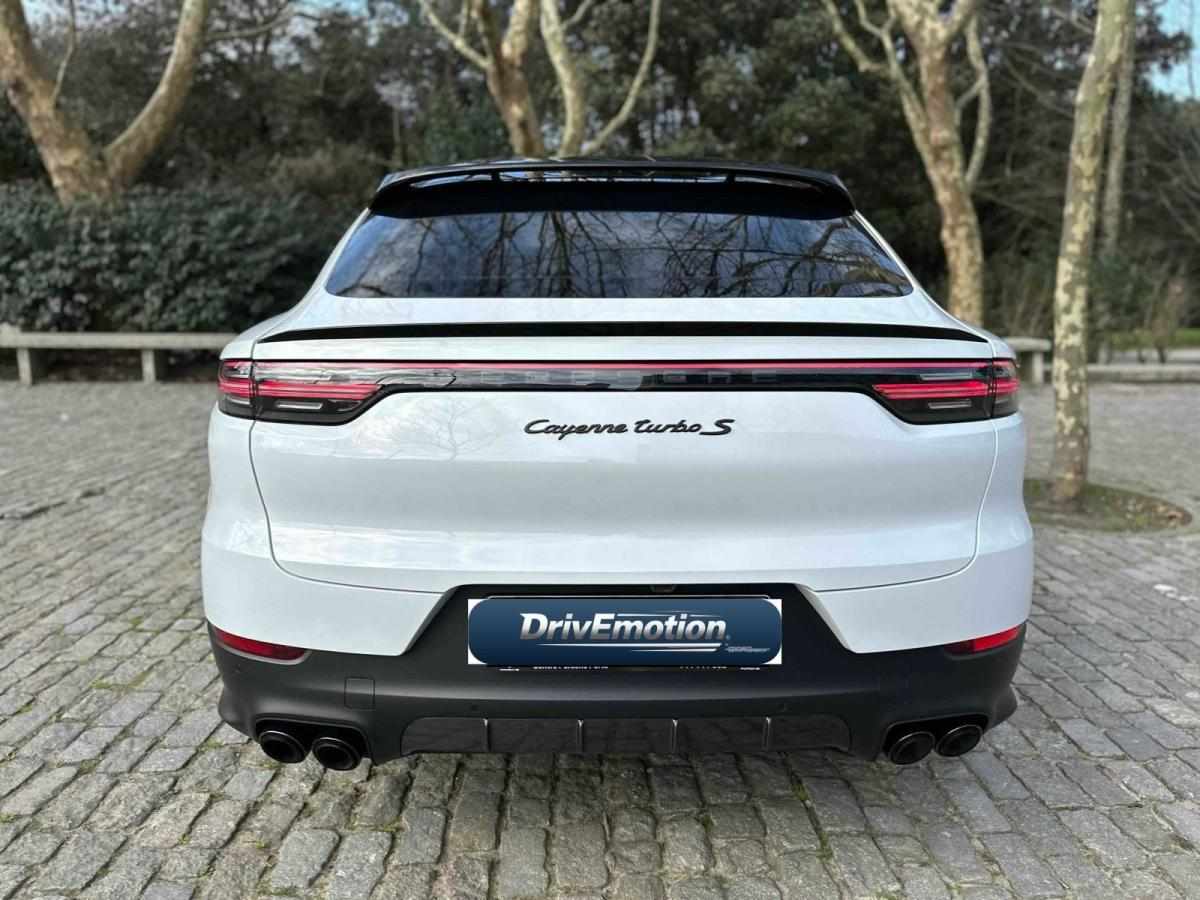 porsche-cayenne-turbo-s-e-hybrid-2020-gasolina-3996cc