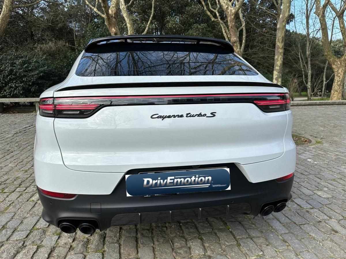 porsche-cayenne-turbo-s-e-hybrid-2020-gasolina-3996cc