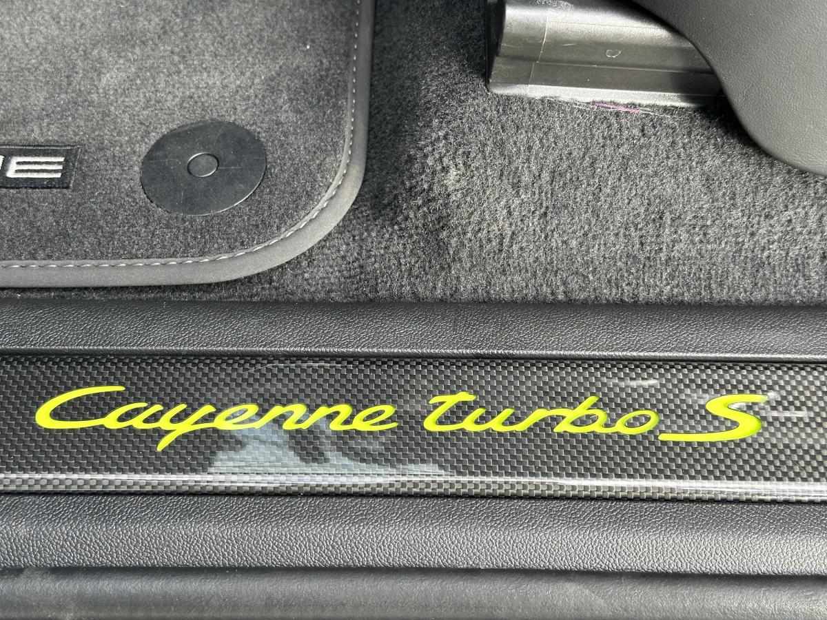 porsche-cayenne-turbo-s-e-hybrid-2020-gasolina-3996cc