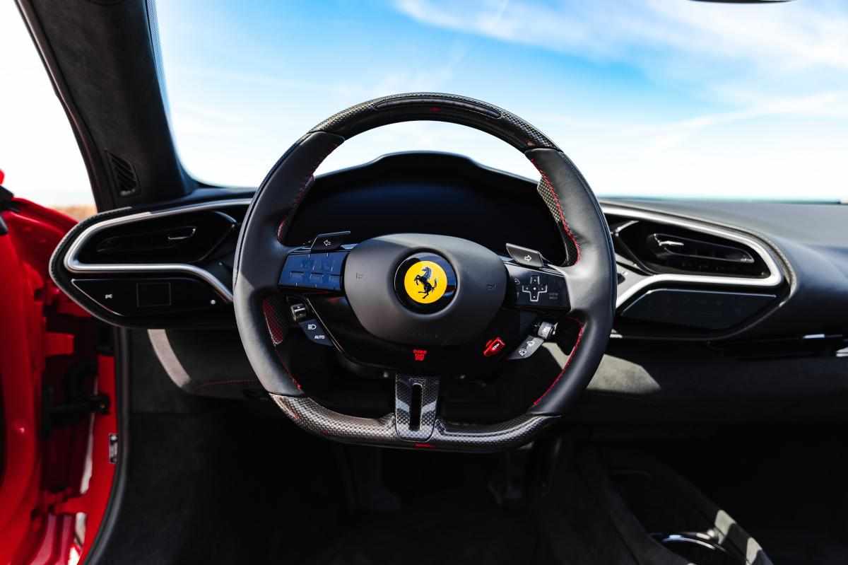ferrari-296-gtb-3-0-v6-phev-2025-gasolina-2992cc