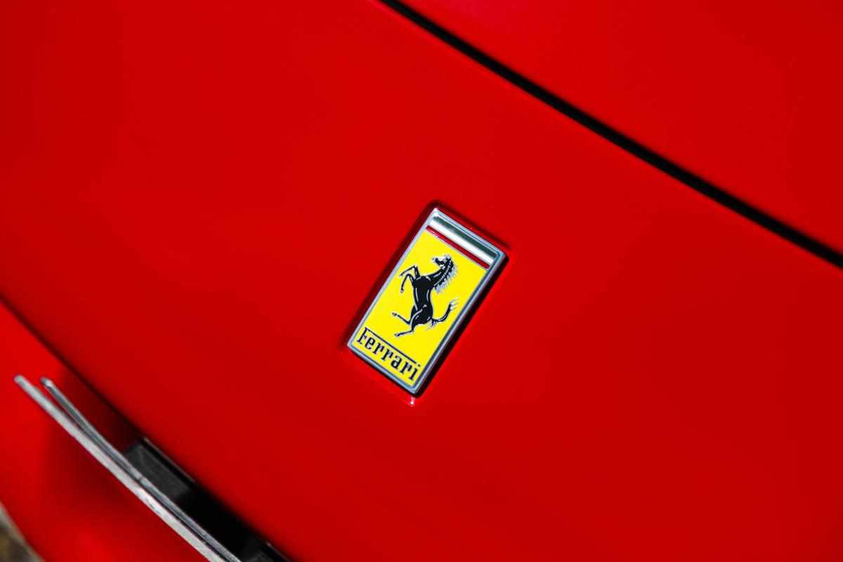 ferrari-296-gtb-3-0-v6-phev-2025-gasolina-2992cc