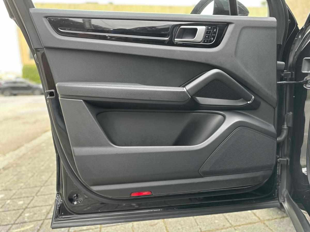porsche-cayenne-e-hybrid-3-0-2020-gasolina-2995cc