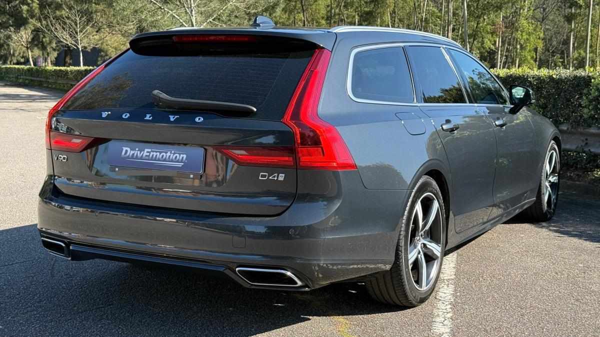 volvo-v90-2-0-d4-2019-diesel-1969cc